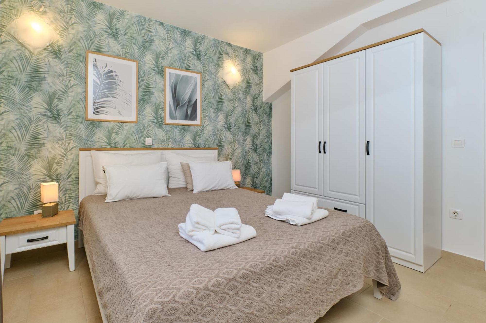 Apartments Divna Mali Losinj Exterior photo