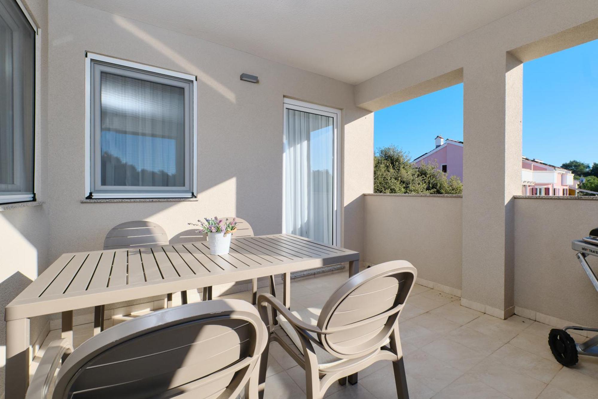 Apartments Divna Mali Losinj Exterior photo