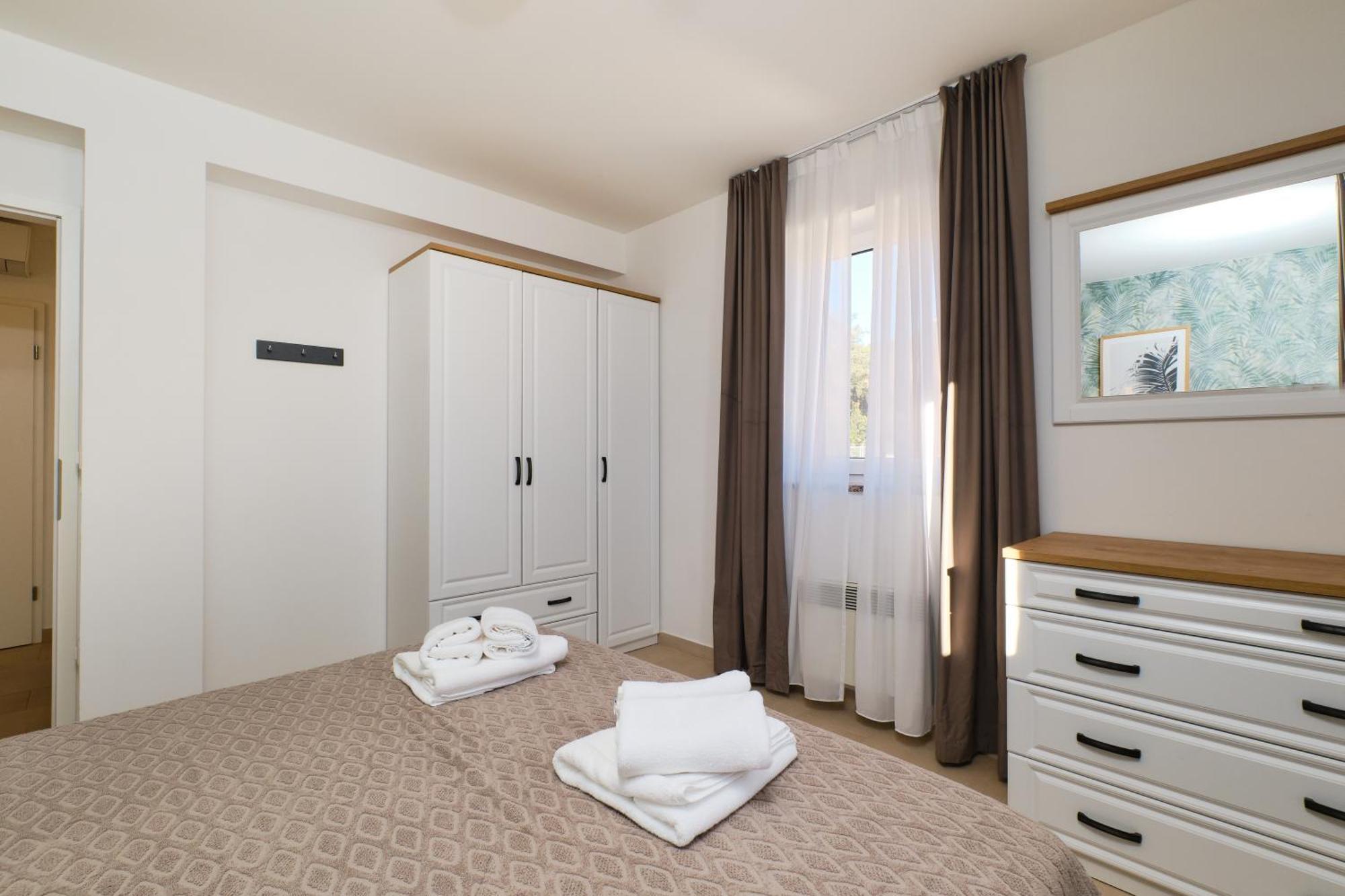 Apartments Divna Mali Losinj Exterior photo